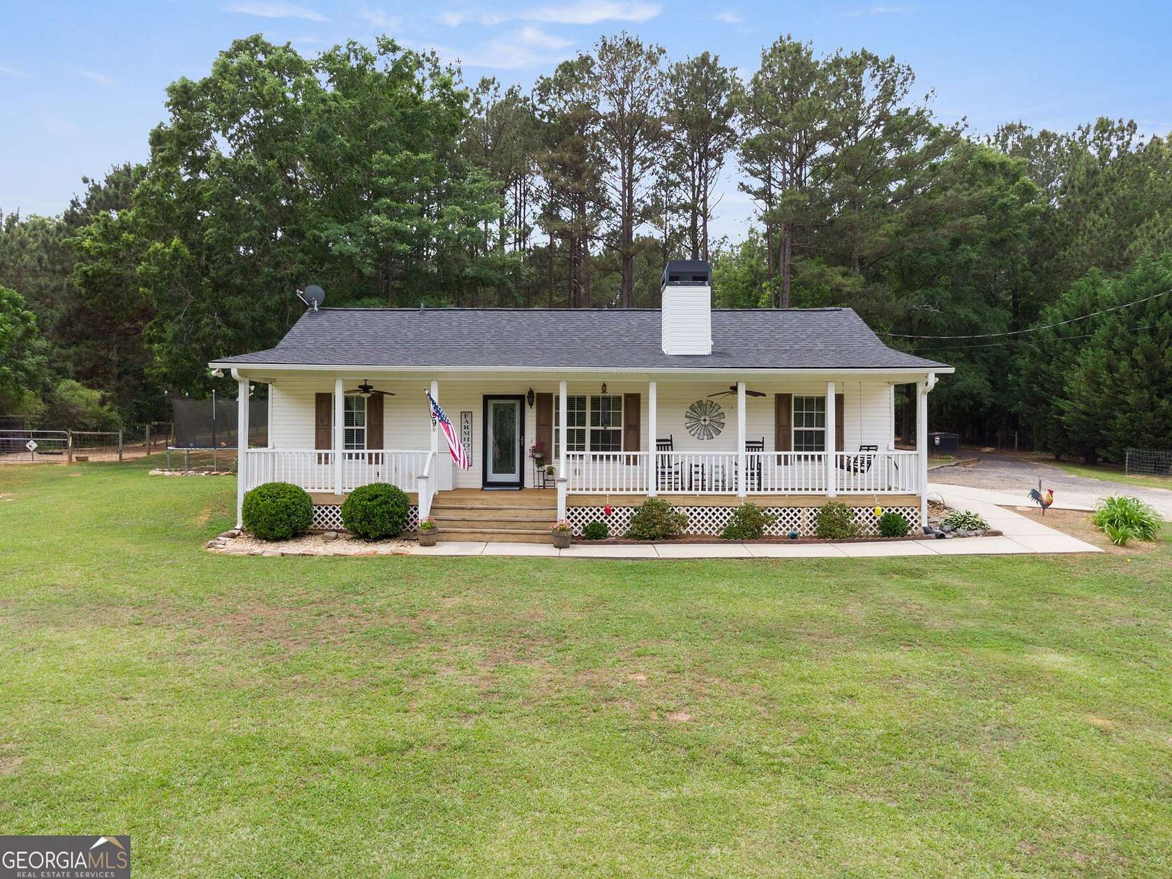 2 Acres of Land with Home for Sale in Senoia, Georgia