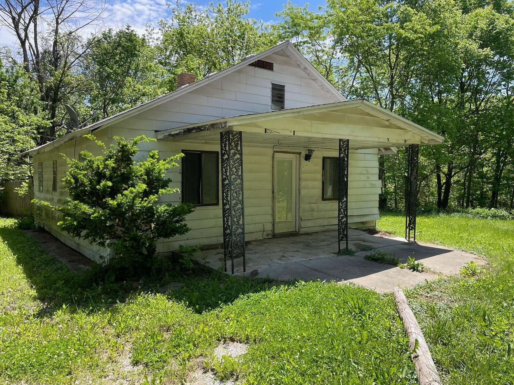 10.5 Acres of Recreational Land with Home for Sale in Springfield, Missouri