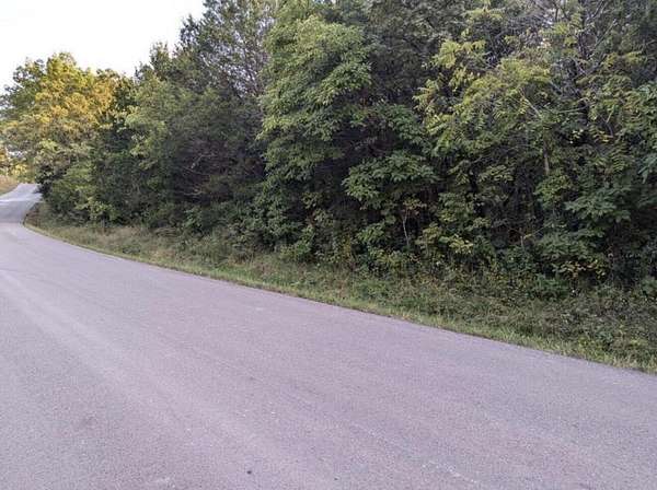 5 Acres of Residential Land for Sale in Strafford, Missouri