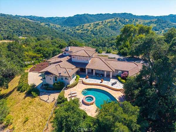 21 Acres of Land with Home for Sale in Templeton, California