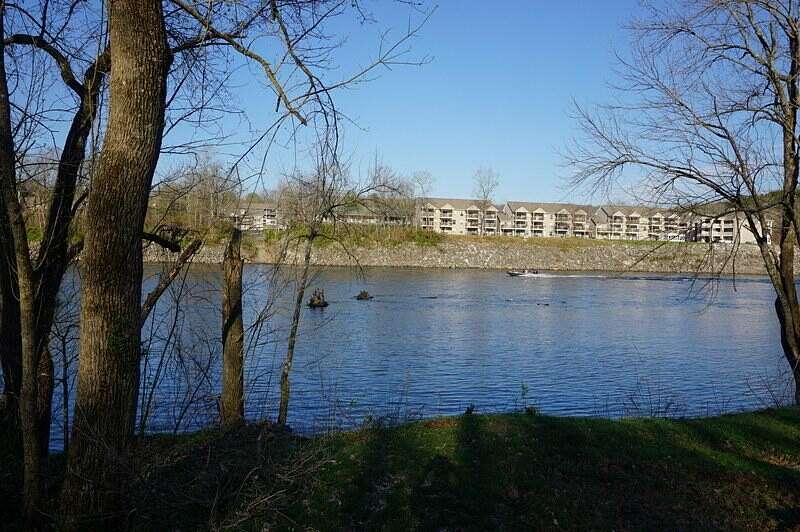 6.37 Acres of Residential Land for Sale in Hollister, Missouri