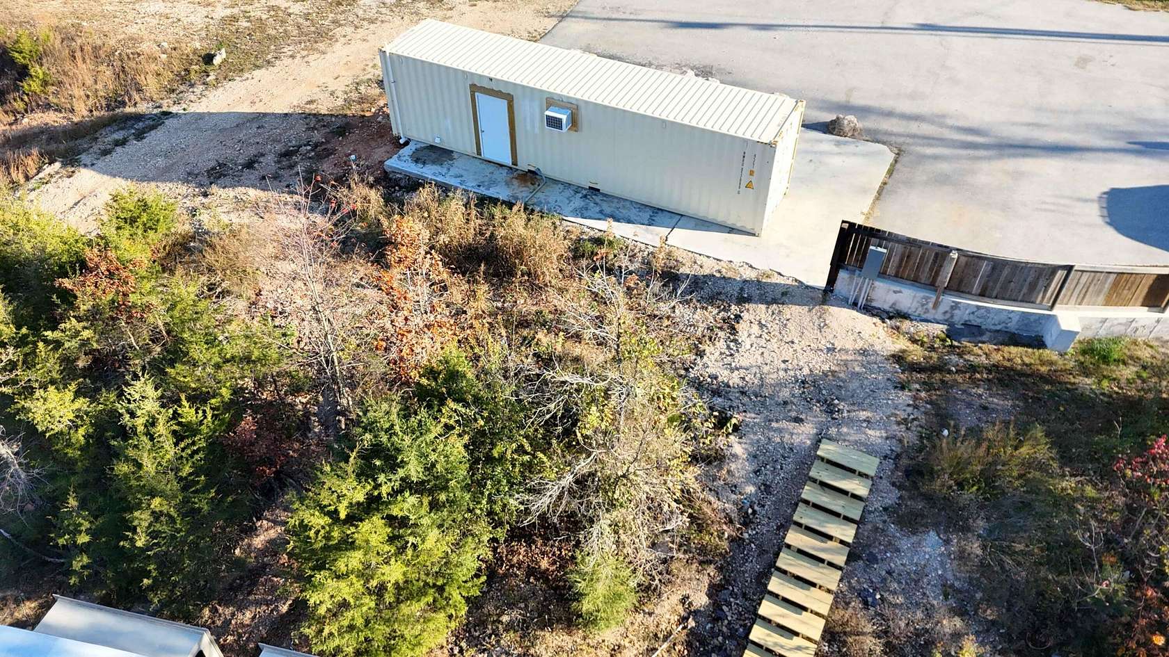 10 Acres of Land with Home for Sale in Eagle Rock, Missouri