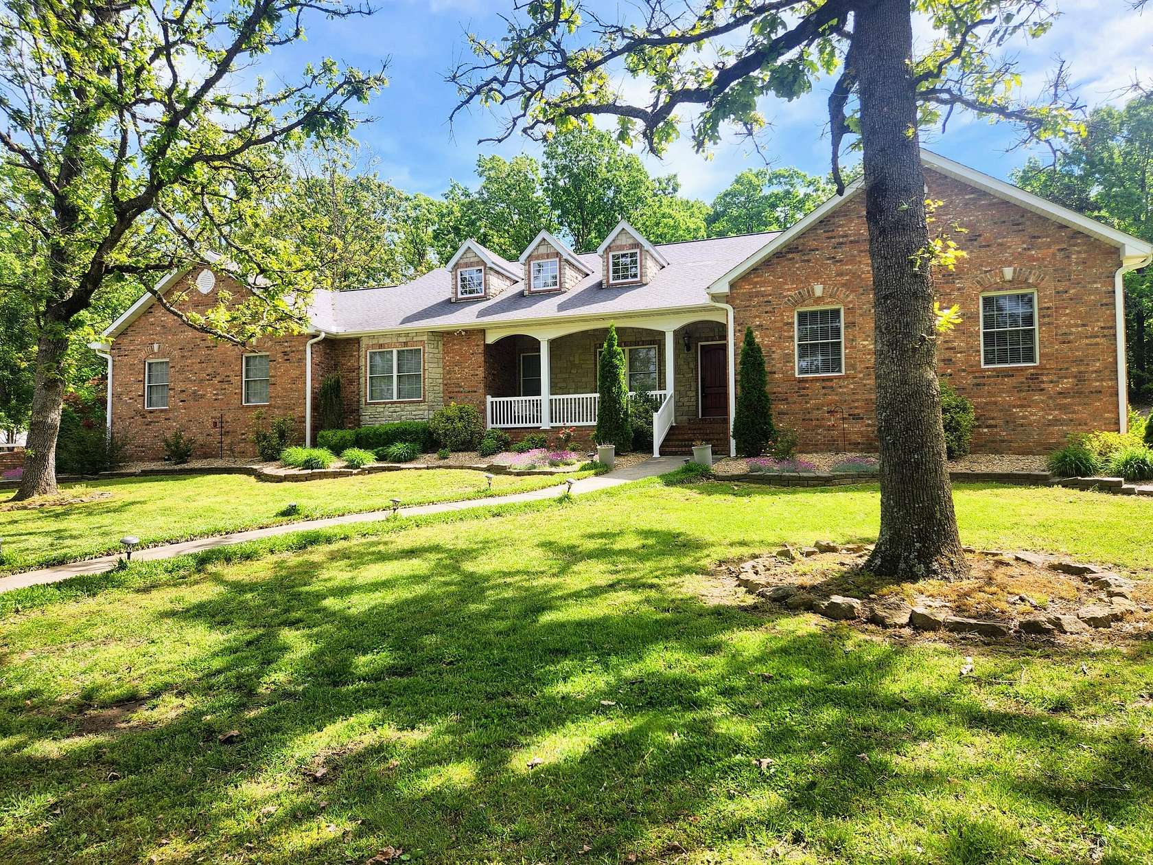 4.5 Acres of Land with Home for Sale in West Plains, Missouri