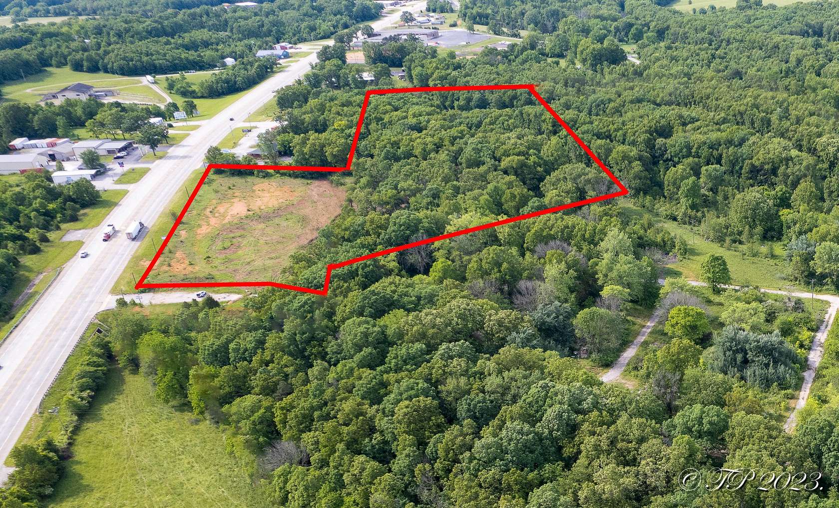10 Acres of Commercial Land for Sale in West Plains, Missouri