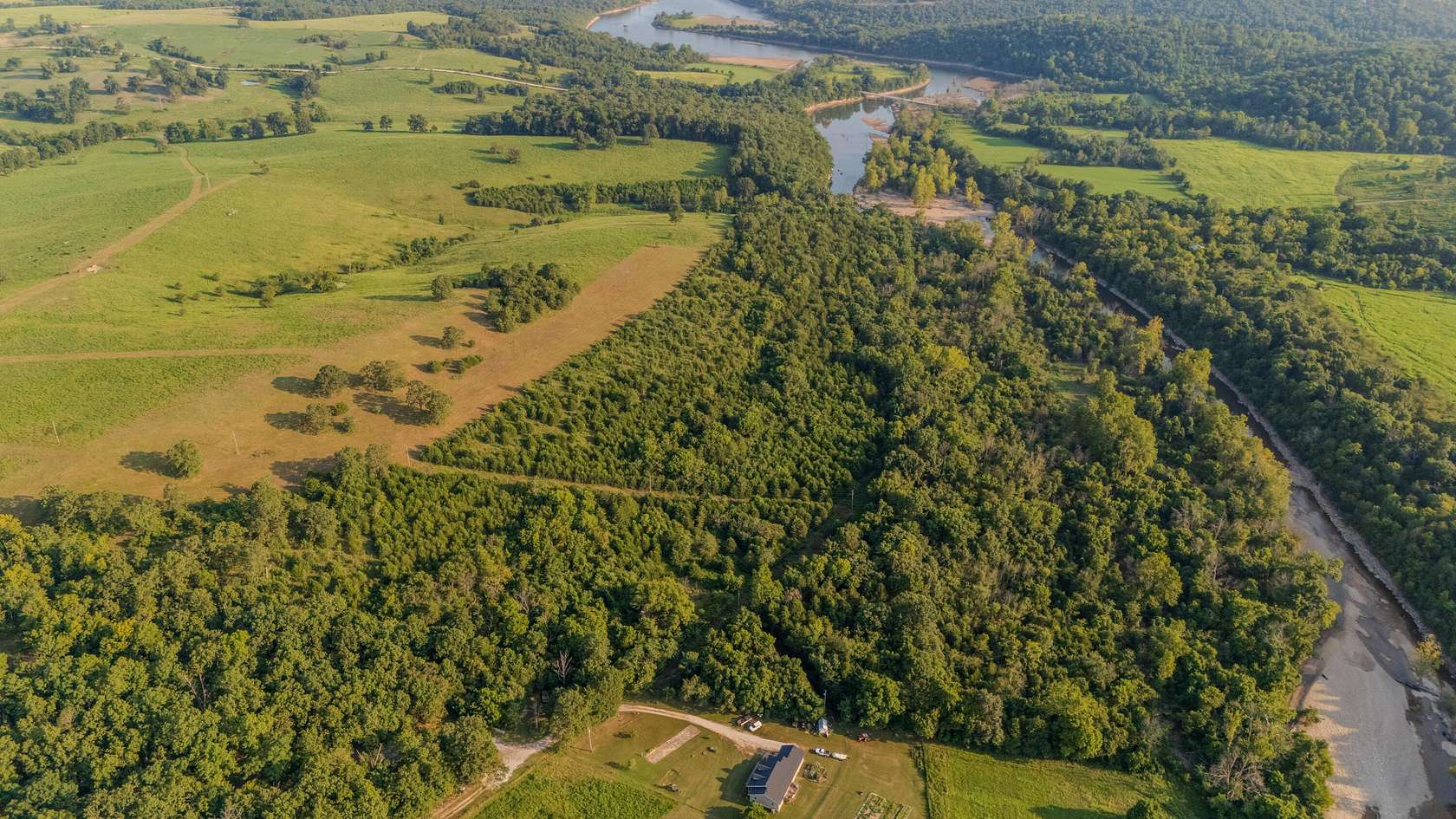 24 Acres of Recreational & Residential Land for Sale in Protem, Missouri