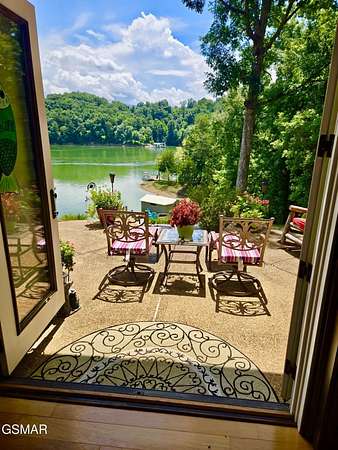 4.77 Acres of Land with Home for Sale in Dandridge, Tennessee