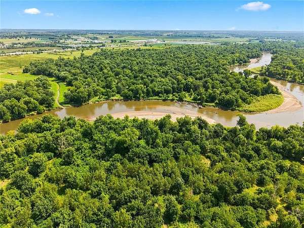 138 Acres of Recreational Land for Sale in Tama, Iowa