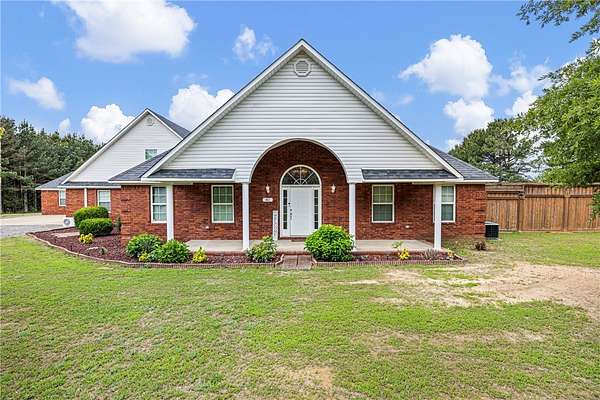 4.58 Acres of Land with Home for Sale in Russellville, Arkansas