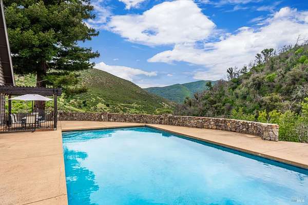 41.2 Acres of Land with Home for Sale in St. Helena, California