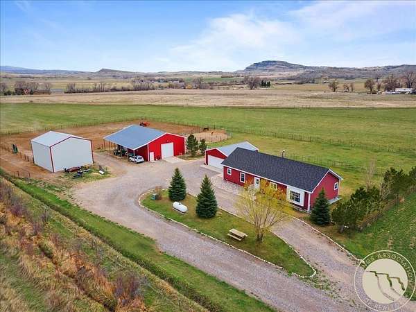 17.3 Acres of Land with Home for Sale in Bridger, Montana