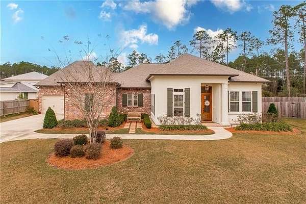 Land with Home for Sale in Mandeville, Louisiana