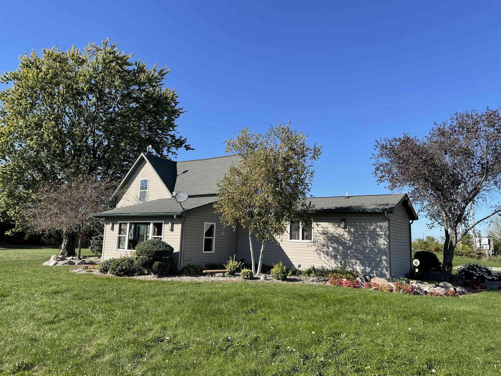 3.5 Acres of Land with Home for Lease in Hamlet, Indiana