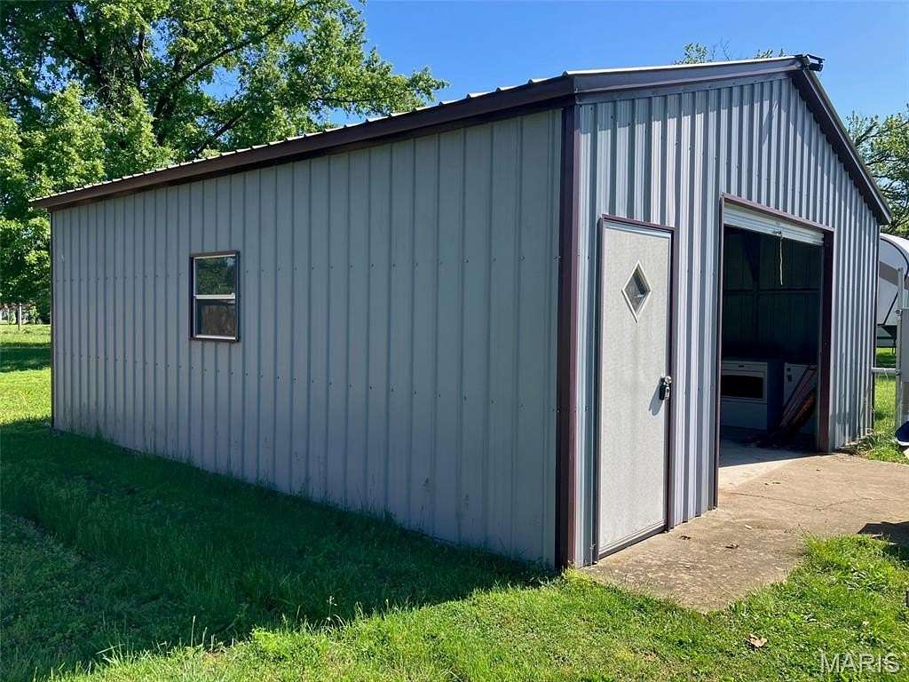 0.27 Acres of Residential Land for Sale in Patoka, Illinois
