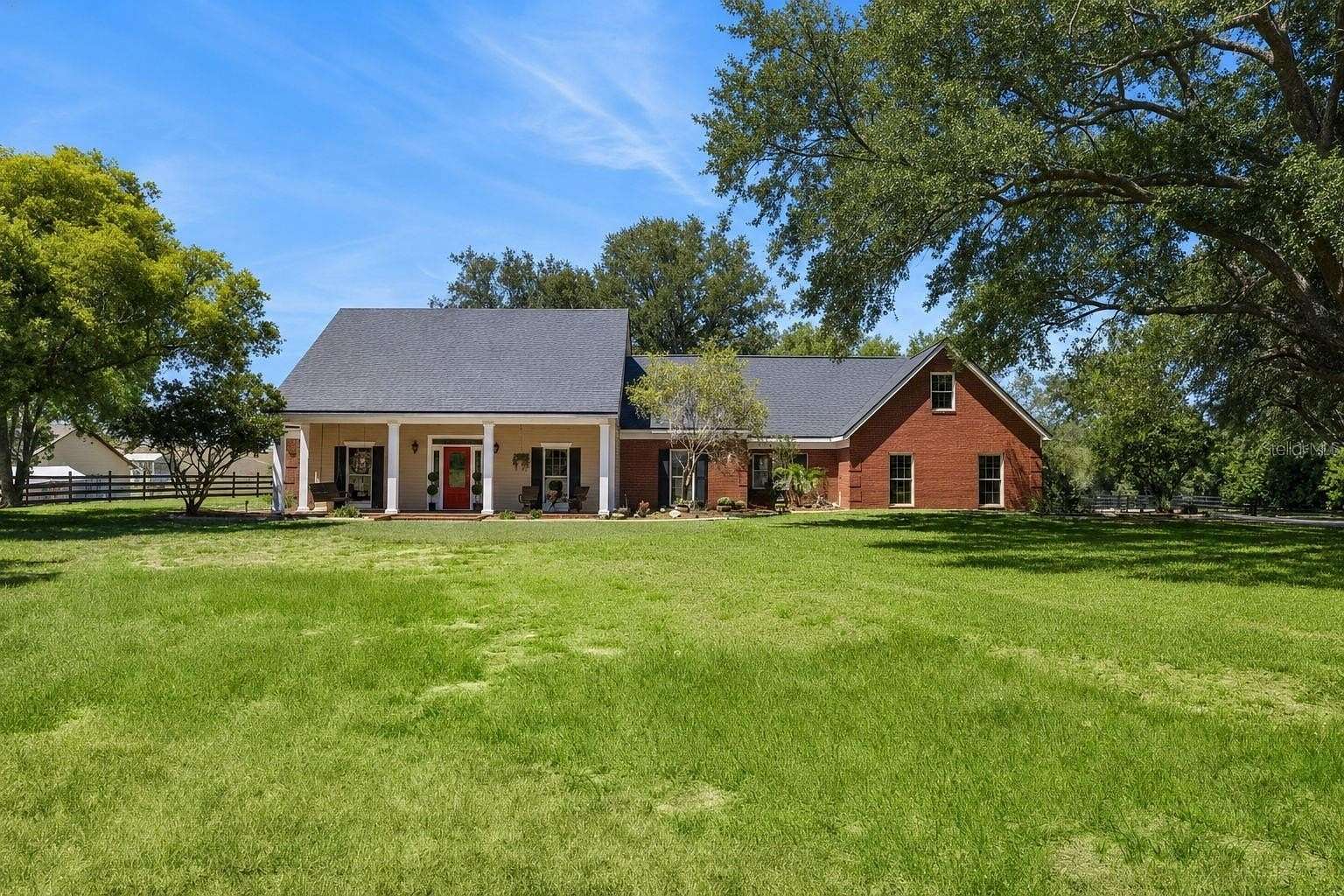 2.25 Acres of Land with Home for Sale in Montverde, Florida