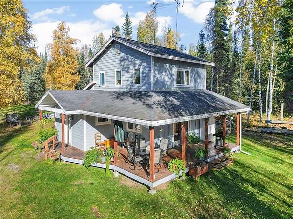 2.5 Acres of Land with Home for Sale in Fairbanks, Alaska