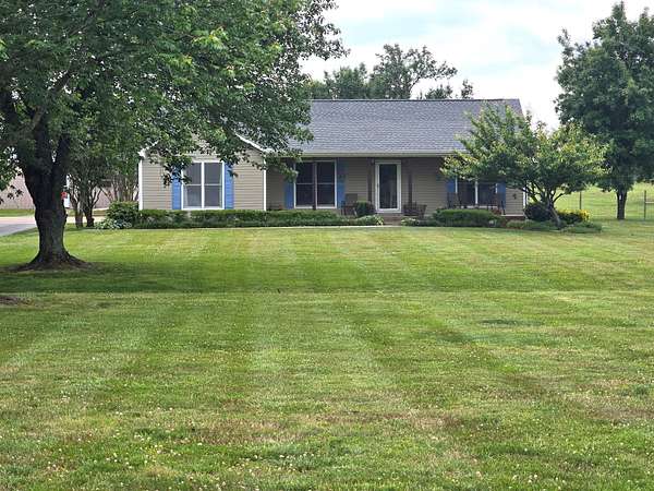 2.2 Acres of Land with Home for Sale in Fayetteville, Tennessee