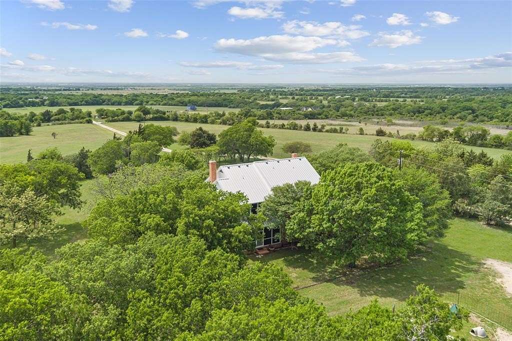 43 Acres of Land with Home for Sale in Hillsboro, Texas