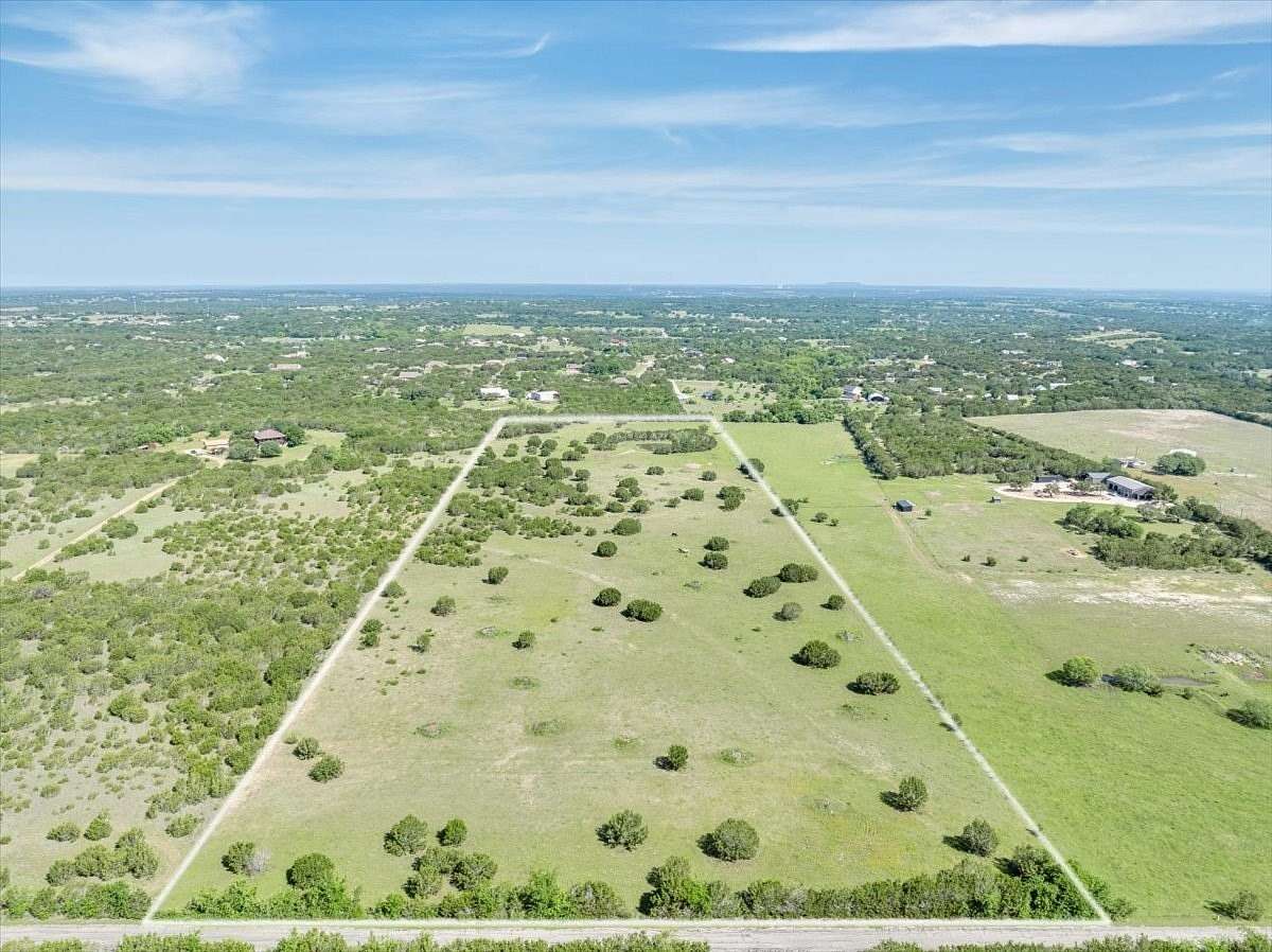 20 Acres of Recreational & Residential Land for Sale in Glen Rose, Texas