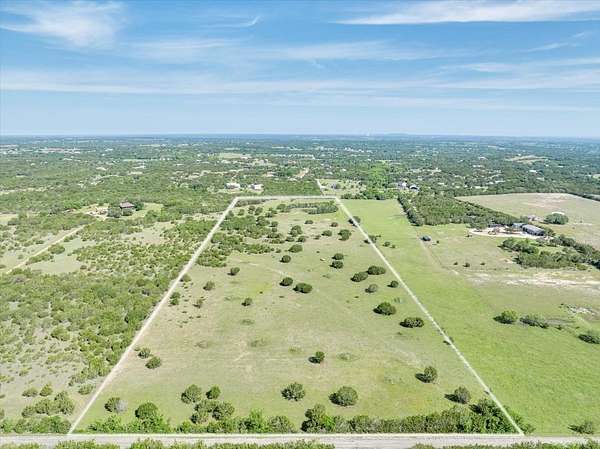 20 Acres of Recreational & Residential Land for Sale in Glen Rose, Texas