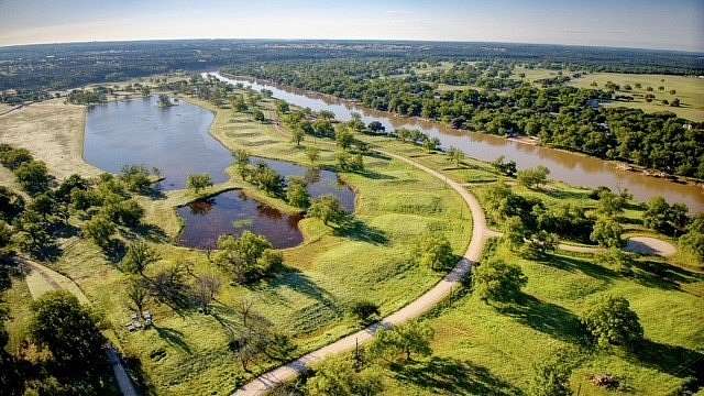 1 Acre of Residential Land for Sale in Weatherford, Texas