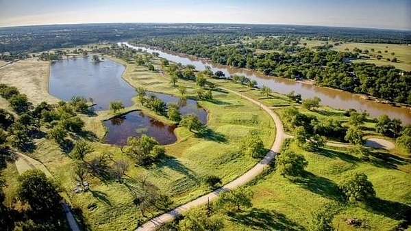 1 Acre of Residential Land for Sale in Weatherford, Texas