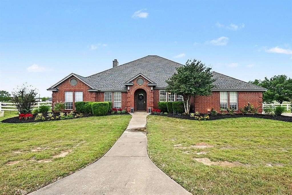 2.5 Acres of Land with Home for Sale in Haslet, Texas