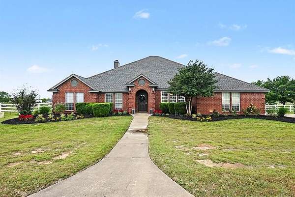 2.5 Acres of Land with Home for Sale in Haslet, Texas