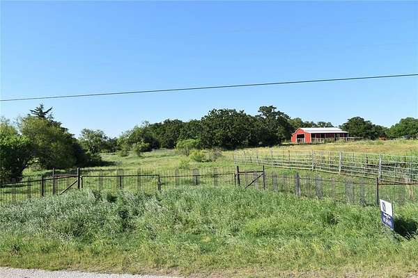 8.56 Acres of Residential Land for Sale in Alvord, Texas