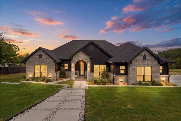 1.7 Acres of Land with Home for Sale in Cresson, Texas