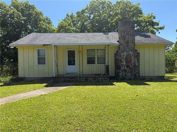 111 Acres of Land with Home for Sale in Edwards, Missouri