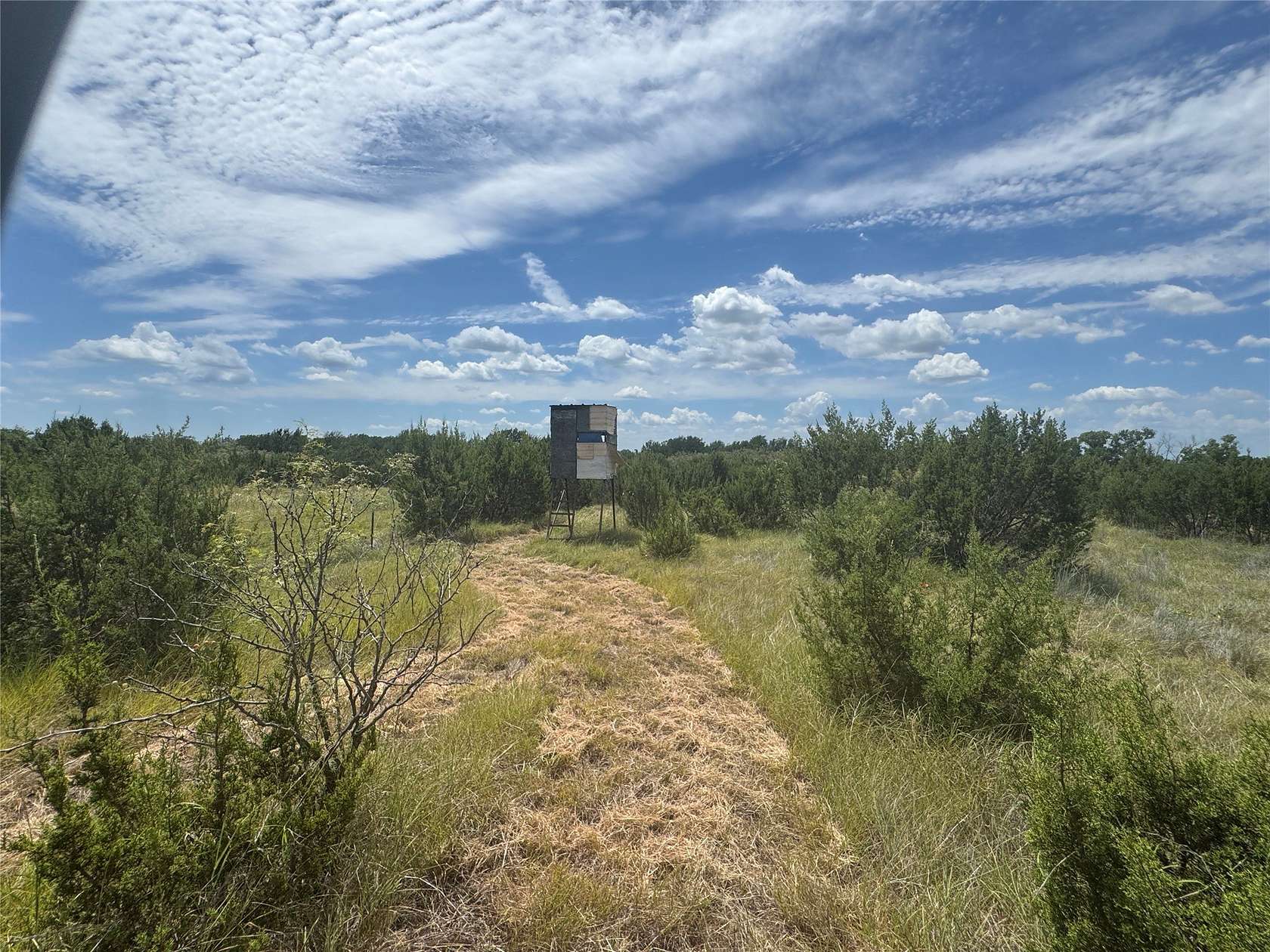 10 Acres of Land for Sale in Lipan, Texas