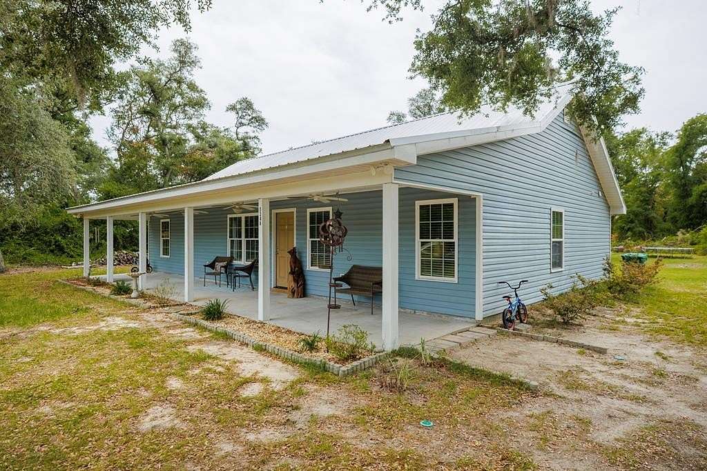 2 Acres of Land with Home for Sale in Valdosta, Georgia