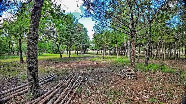 2 Acres of Residential Land for Sale in Bowie, Texas