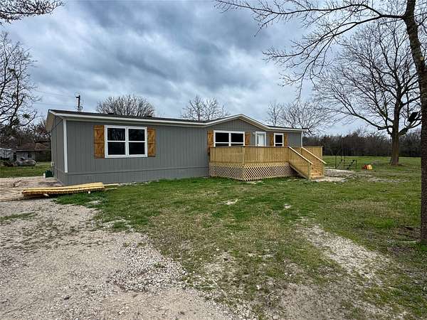3.54 Acres of Land with Home for Lease in Greenville, Texas
