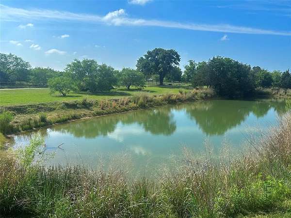 5.4 Acres of Land for Sale in Cross Roads, Texas