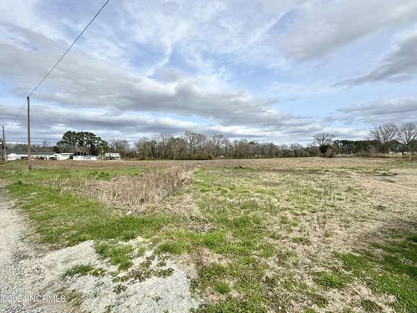 14 Acres of Land for Sale in Ayden, North Carolina