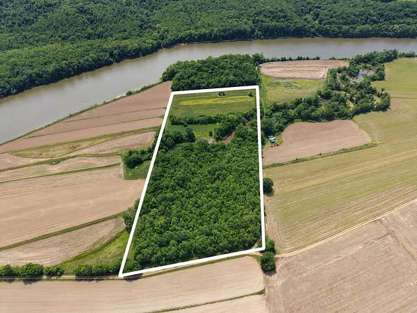 18.3 Acres of Recreational Land for Sale in Ashland City, Tennessee