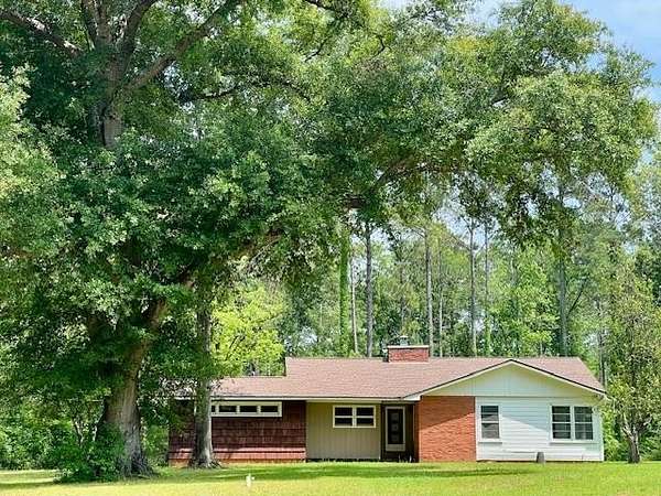 1.5 Acres of Land with Home for Sale in Hemphill, Texas