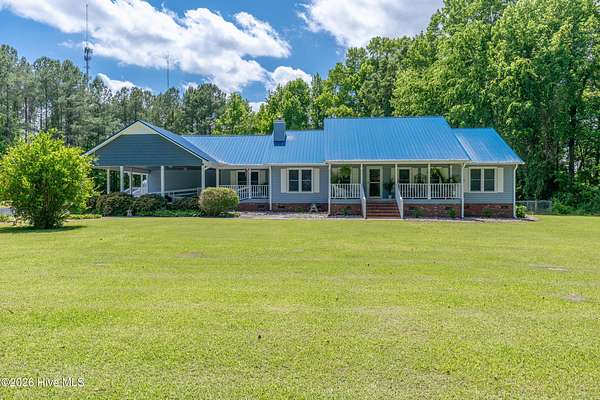 5.68 Acres of Land with Home for Sale in Jacksonville, North Carolina