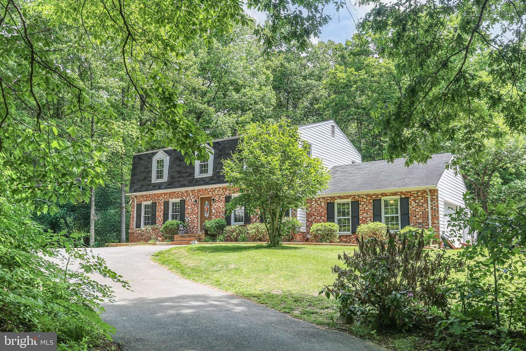 5.34 Acres of Land with Home for Sale in Fairfax Station, Virginia