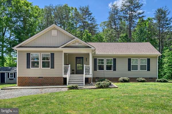 1.65 Acres of Land with Home for Sale in Bumpass, Virginia