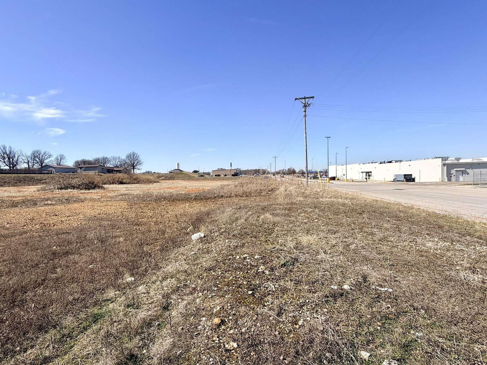 4.78 Acres of Commercial Land for Sale in Aurora, Missouri