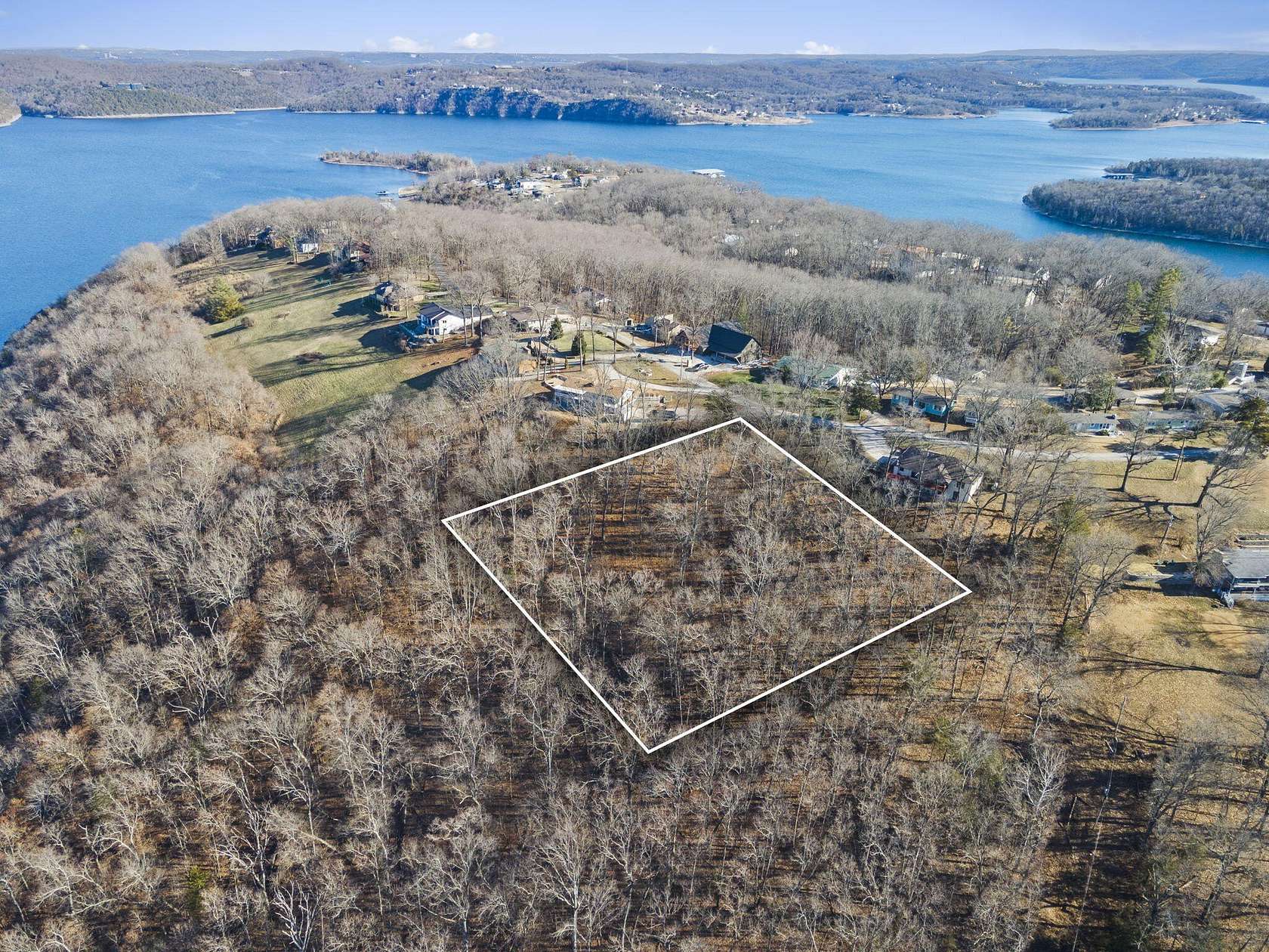 1 Acre of Residential Land for Sale in Kimberling City, Missouri