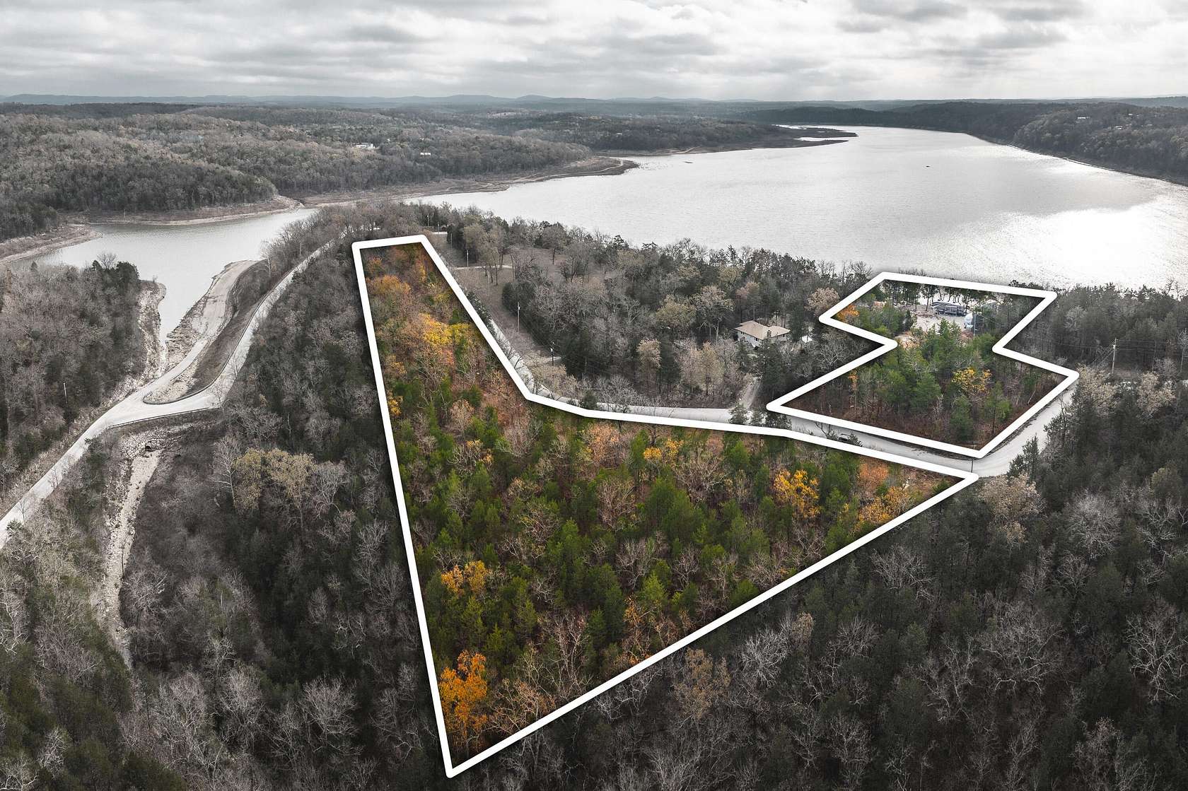 5.45 Acres of Residential Land for Sale in Kirbyville, Missouri