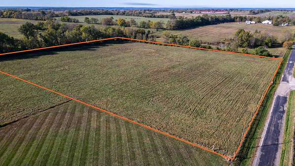 7 Acres of Residential Land for Sale in Everton, Missouri