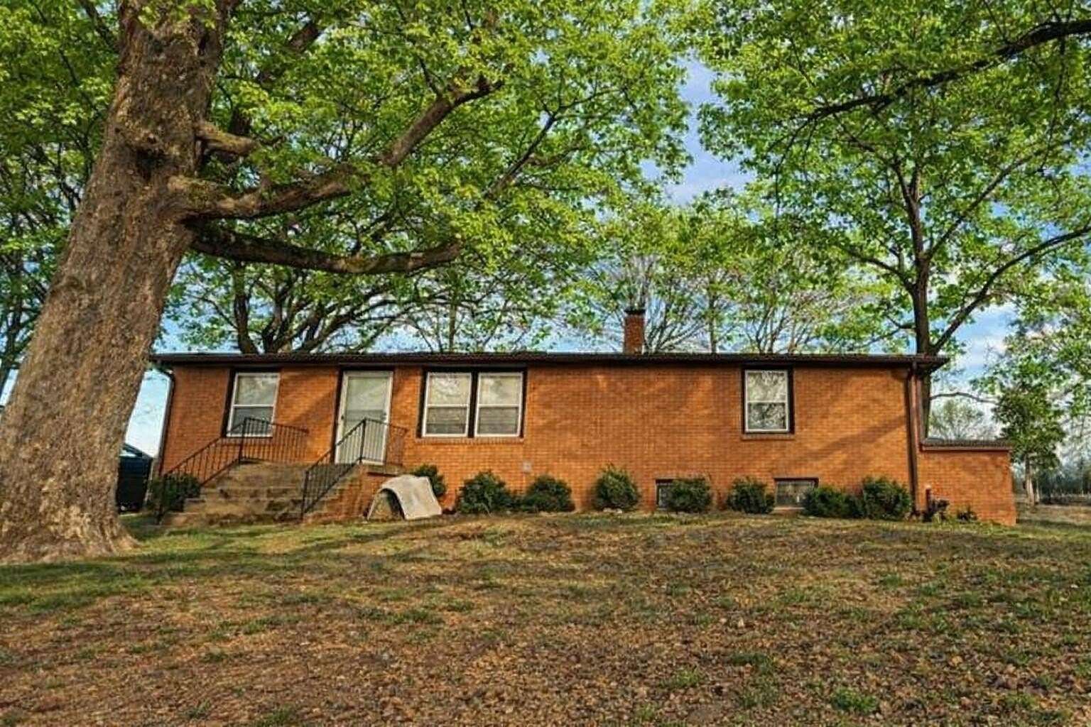 81 Acres of Land with Home for Sale in Alton, Missouri