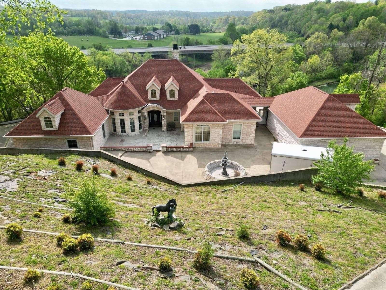 3.5 Acres of Land with Home for Sale in Thayer, Missouri