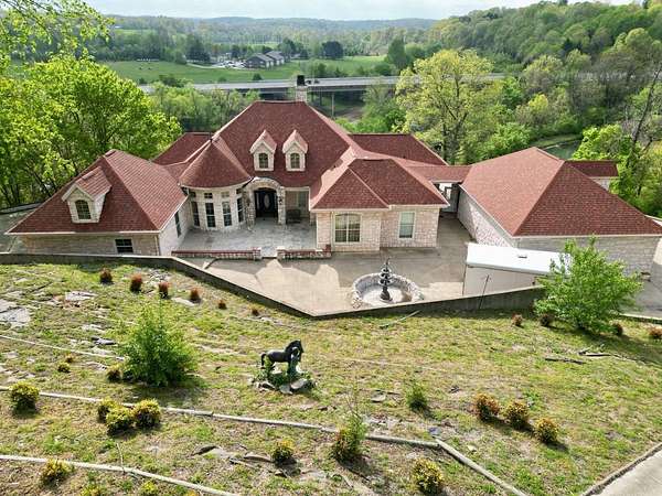 3.5 Acres of Land with Home for Sale in Thayer, Missouri