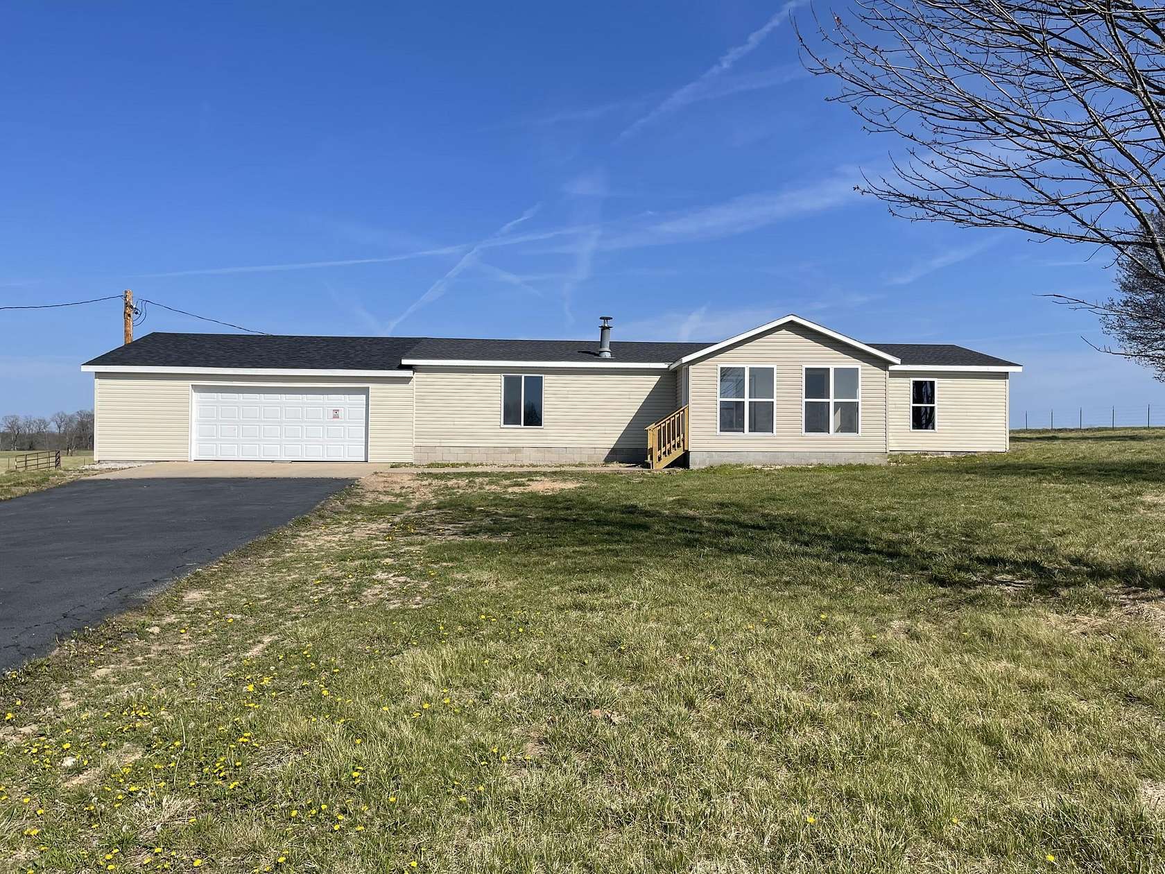 2.53 Acres of Land with Home for Sale in Aurora, Missouri