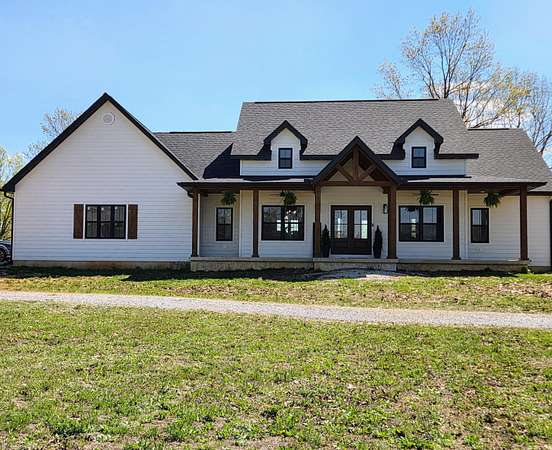 21.5 Acres of Land with Home for Sale in Thayer, Missouri